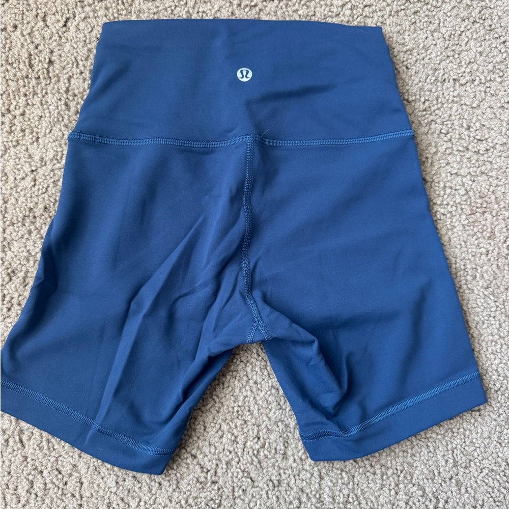 Lululemon Dark Blue Wunder Under Shorts 6”